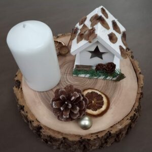 Holzscheibe mit Kerze